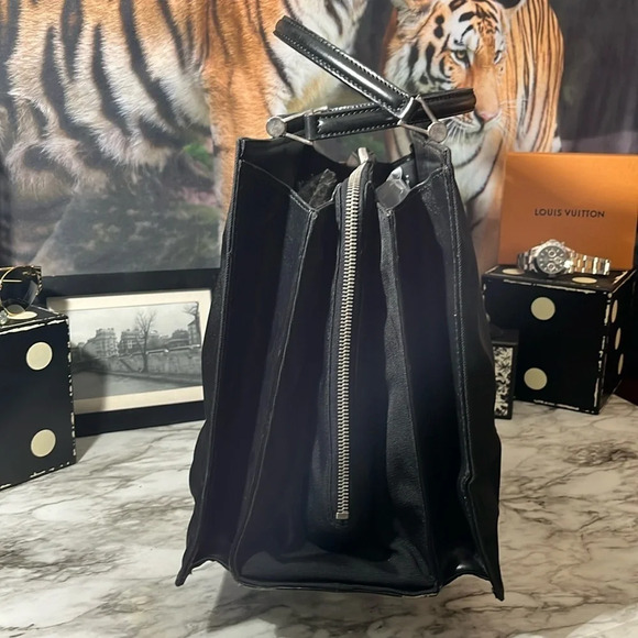 GUCCI LAPTOP BAG / BUSINESS BAG. NYLON WITH LEATHER STRAPS WITH BOX AND DUST BAG - Picture 3 of 16